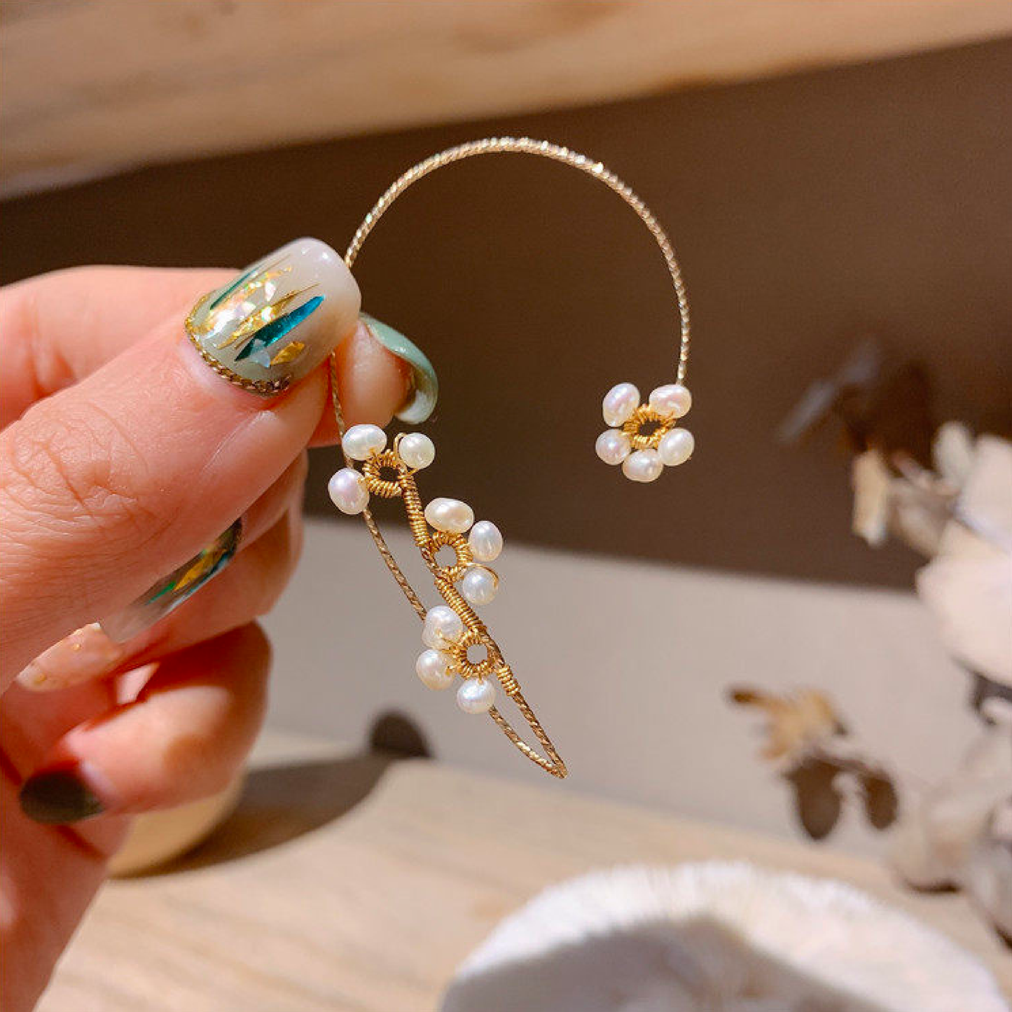 Pearl Floral Vintage Ear Cuff Earrings